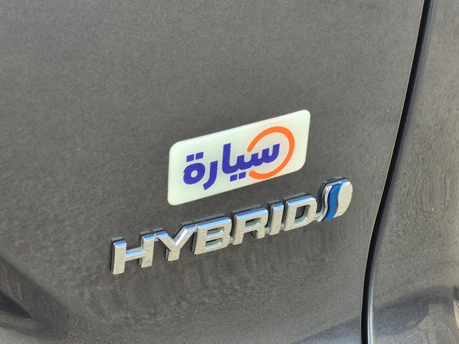 2022 Toyota Corolla Cross XLE HEV 