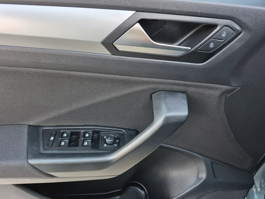 2024 Volkswagen T Roc Life 
