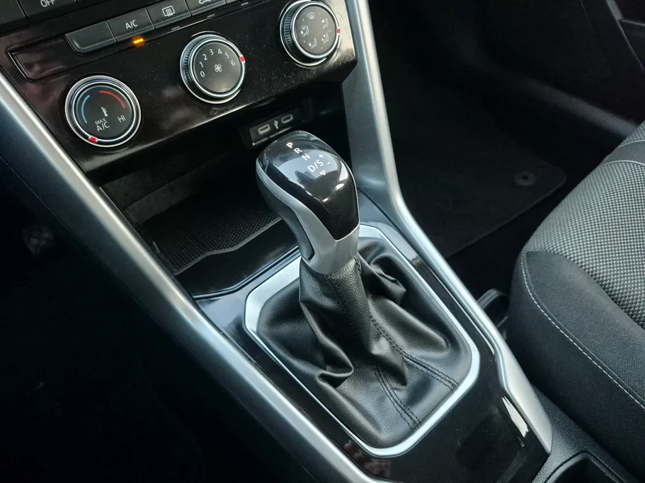 2024 Volkswagen T Roc Life 