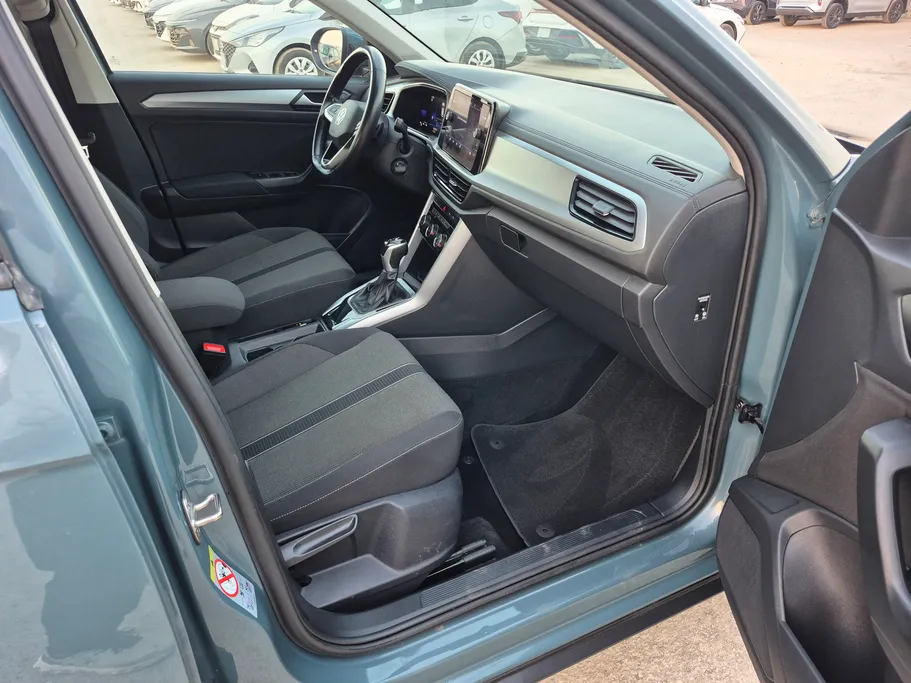 2024 Volkswagen T Roc Life 