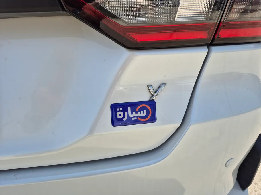 تويوتا يارس Y 2023 