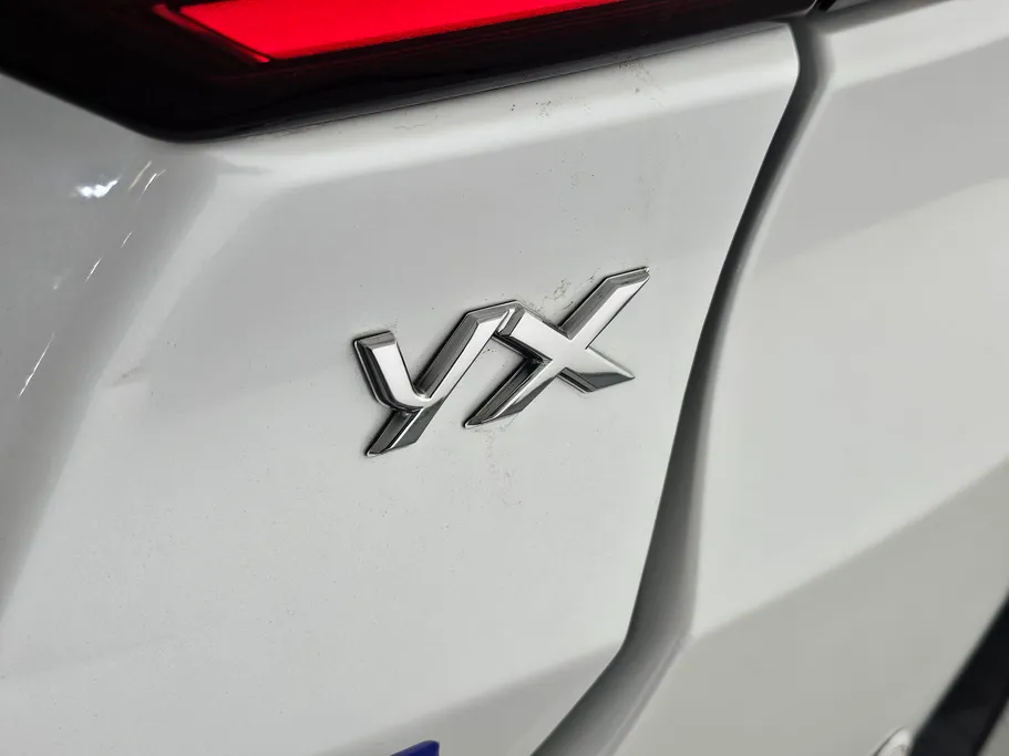 تويوتا يارس YX 2023 