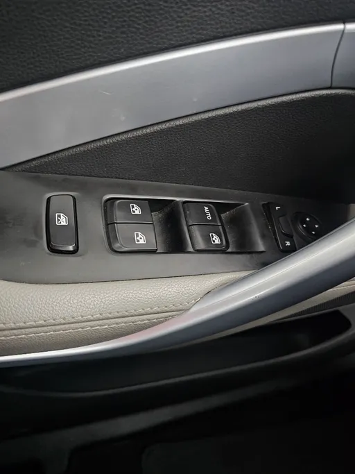 2023 Chevrolet Groove LT 