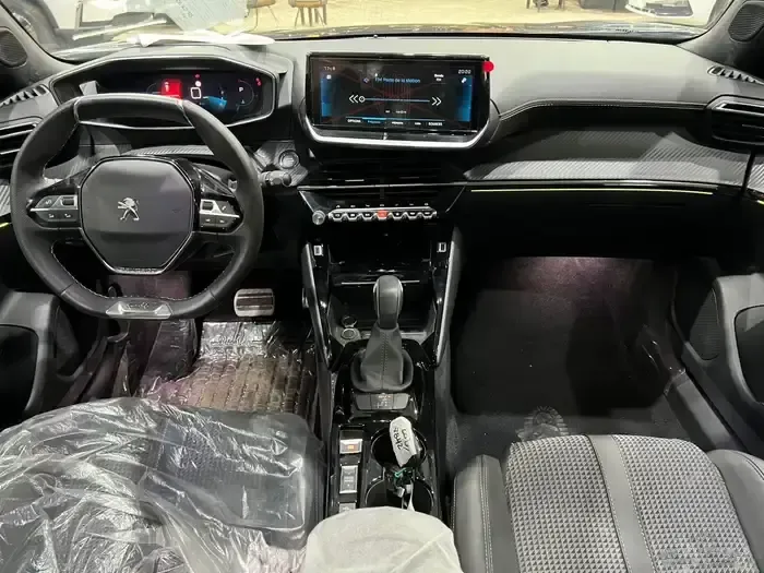 2023 Peugeot 2008 GT 