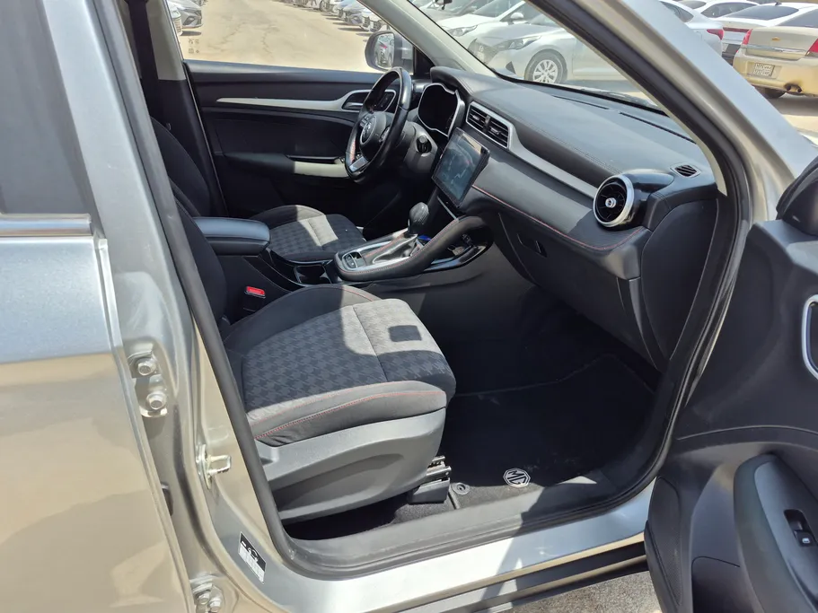 ام جي ZS STD 2023 