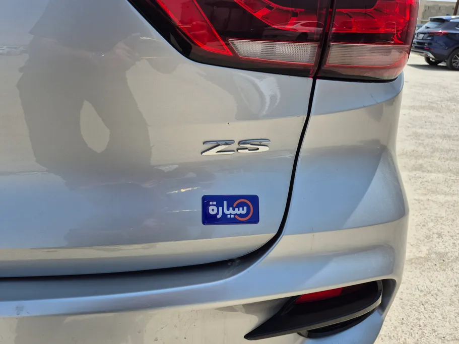 ام جي ZS STD 2023 