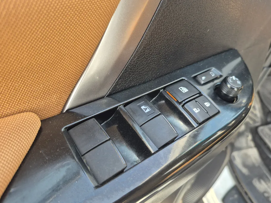 2024 تويوتا Fortuner VX1 