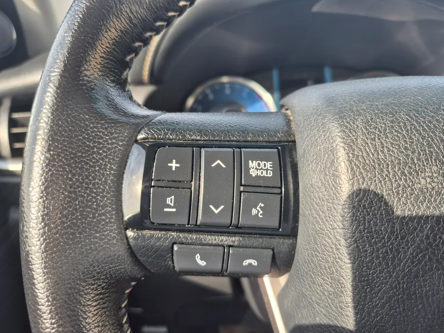 2024 تويوتا Fortuner VX1 