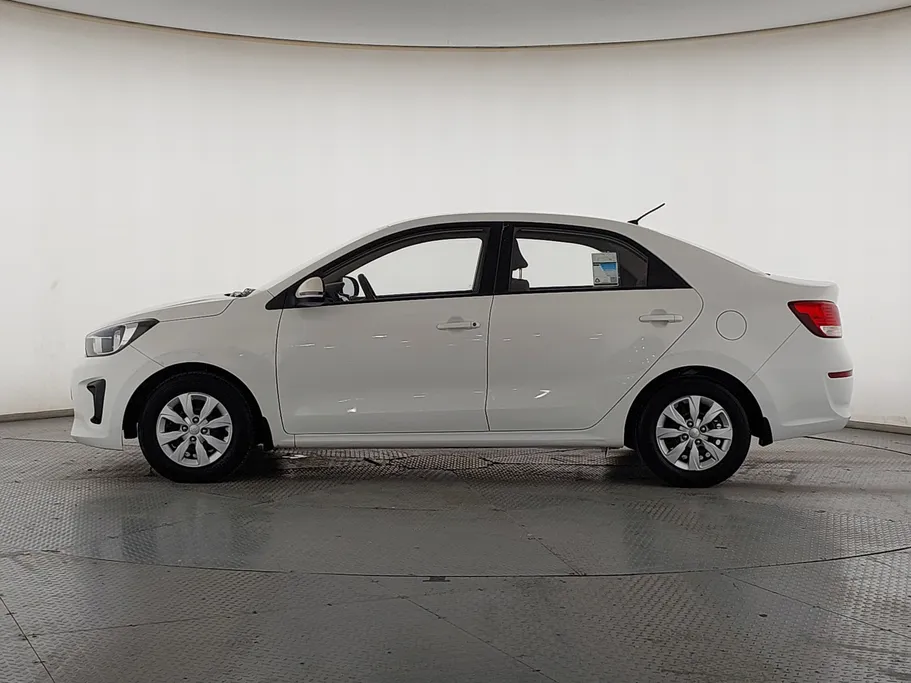 2022 Kia Pegas LX 
