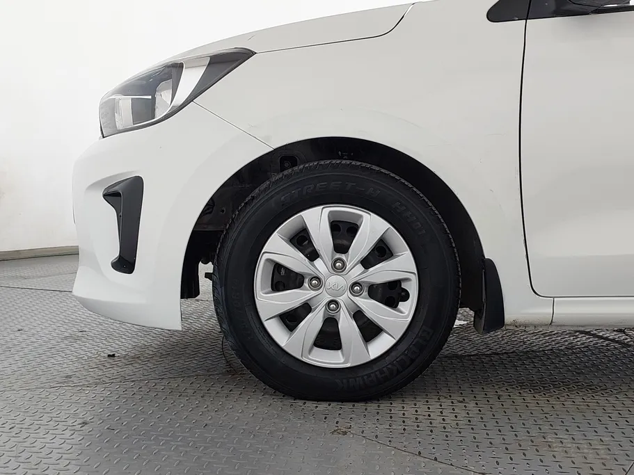2022 Kia Pegas LX 