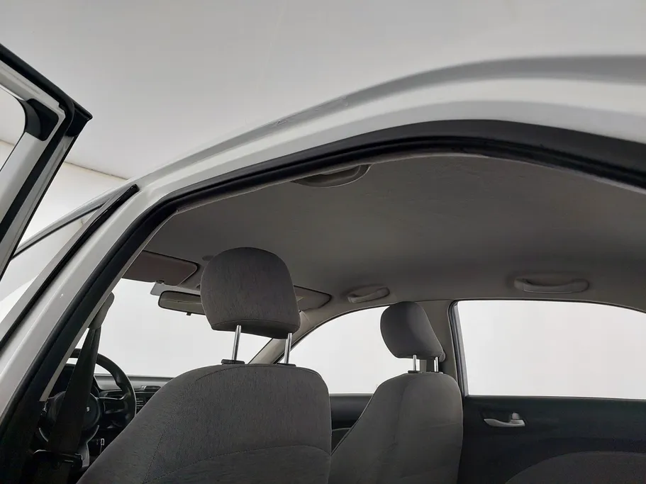 2022 Kia Pegas LX 