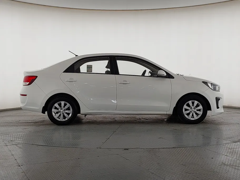 2022 Kia Pegas LX 