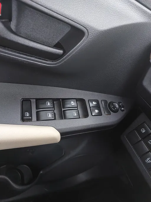 2024 Toyota Yaris  Y 