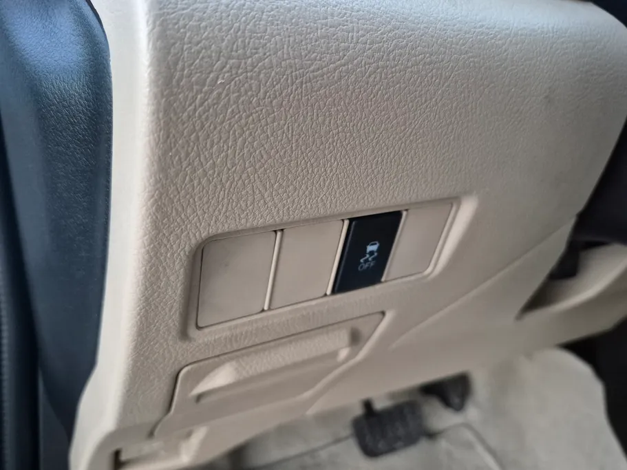 2022 Toyota Yaris  Y 