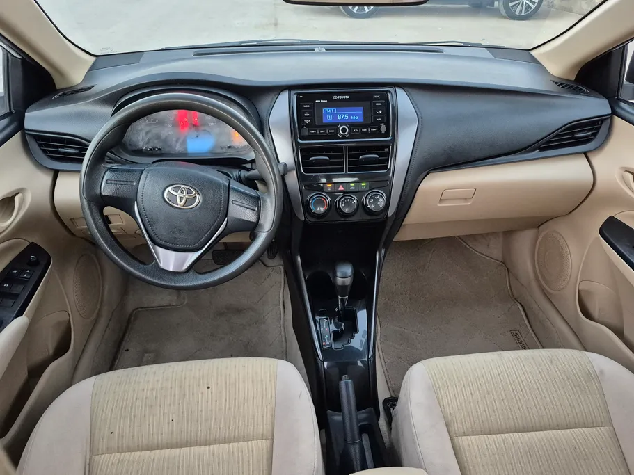 2022 Toyota Yaris  Y 