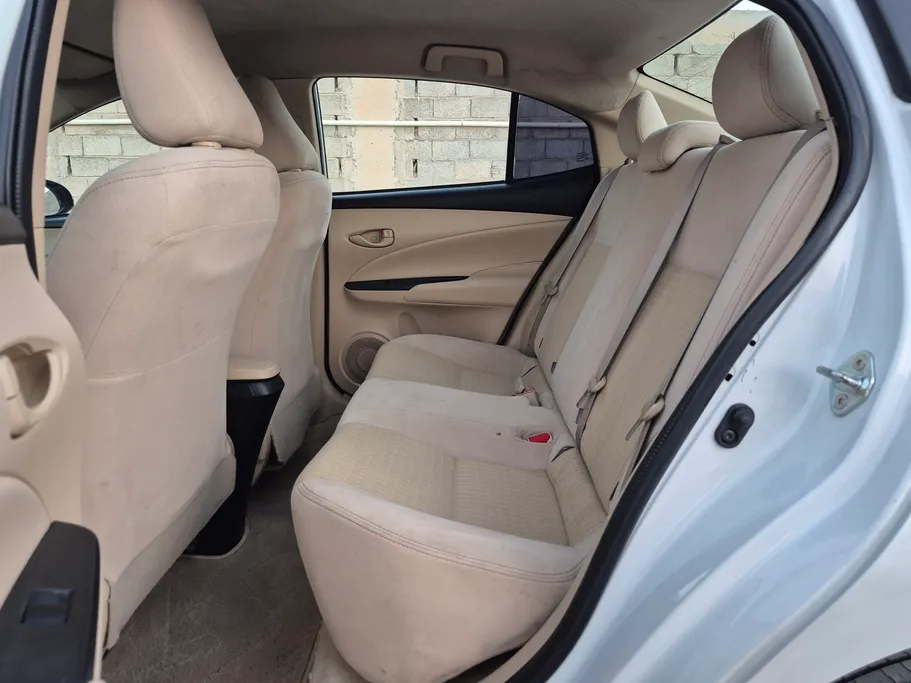2022 Toyota Yaris  Y 