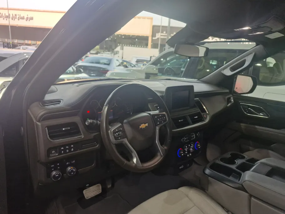 2024 Chevrolet Suburban LS 