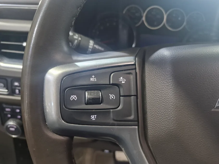 2024 Chevrolet Suburban LS 