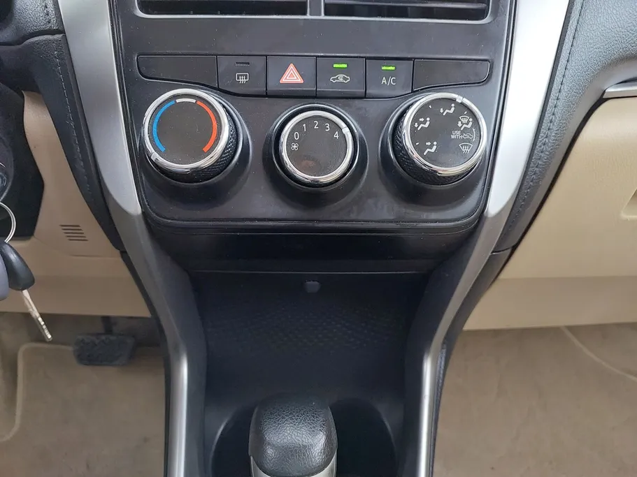 2020 Toyota Yaris  Y 