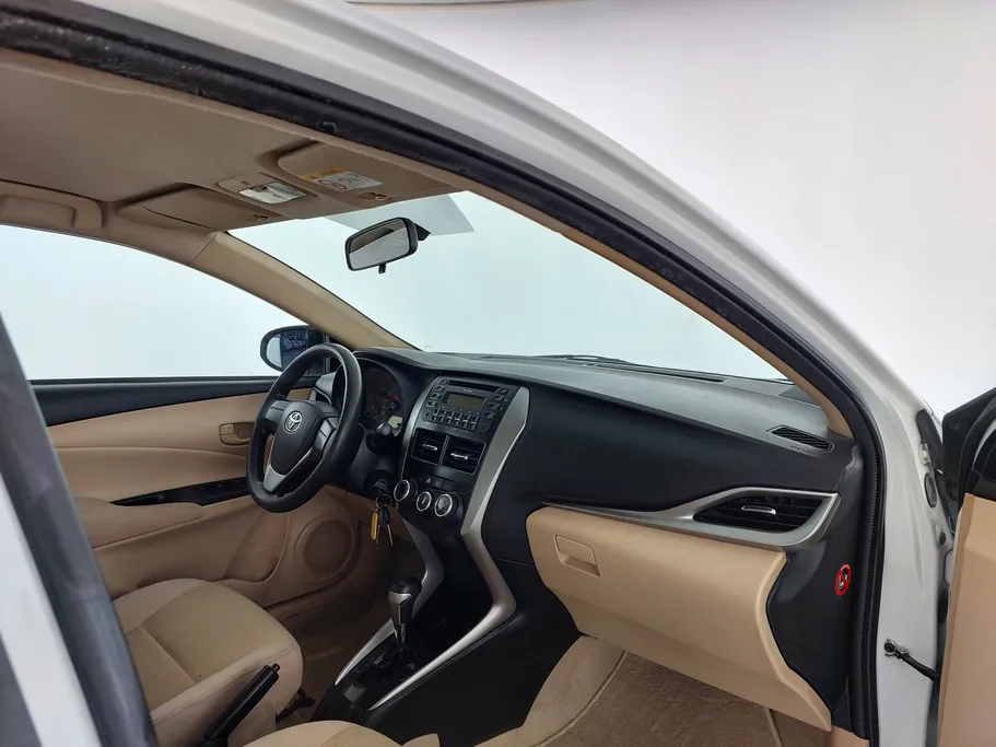 2020 Toyota Yaris  Y 