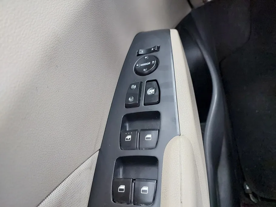 2023 Hyundai Accent Smart 