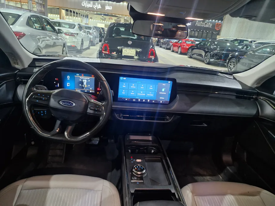 2024 Ford Taurus Ambiente 