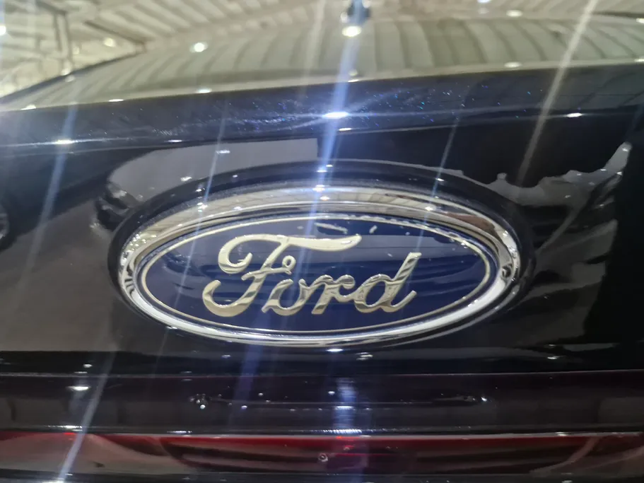 2024 Ford Taurus Ambiente 