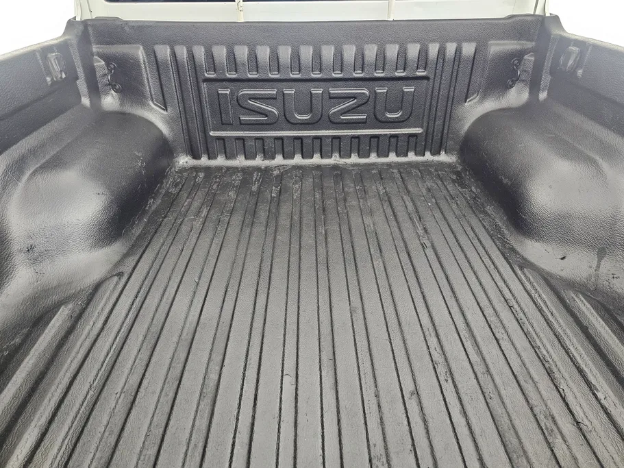 2023 Isuzu D-max Double Cab 
