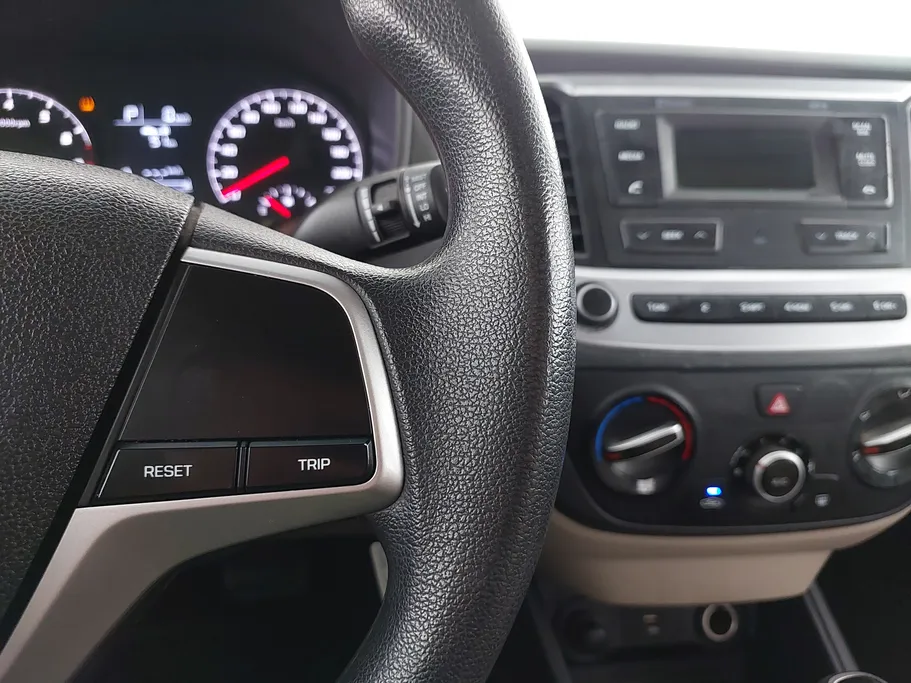 2022 Hyundai Accent Smart 