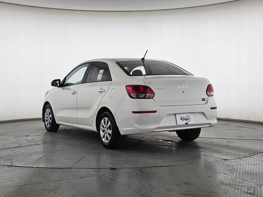 2022 Kia Pegas LX 