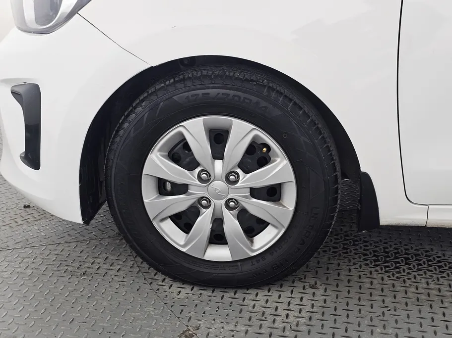 2022 Kia Pegas LX 