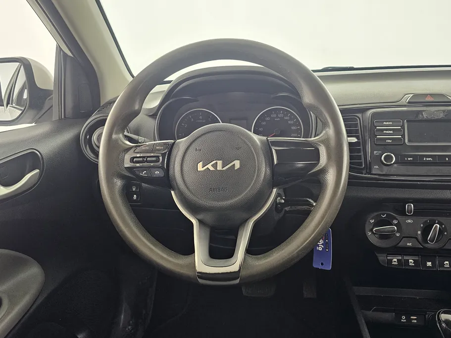 2022 Kia Pegas LX 