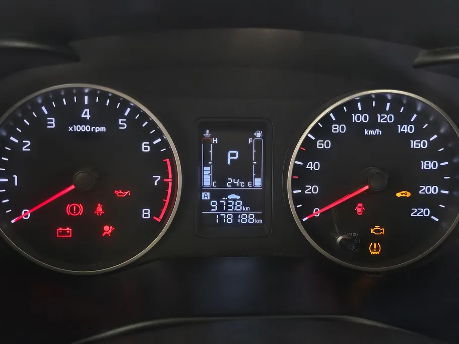 2022 Kia Pegas LX 