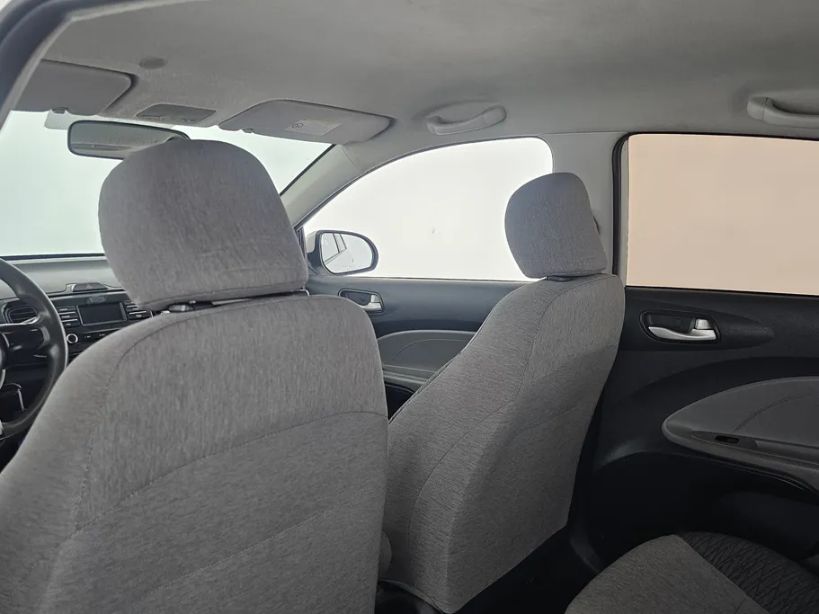 2022 Kia Pegas LX 