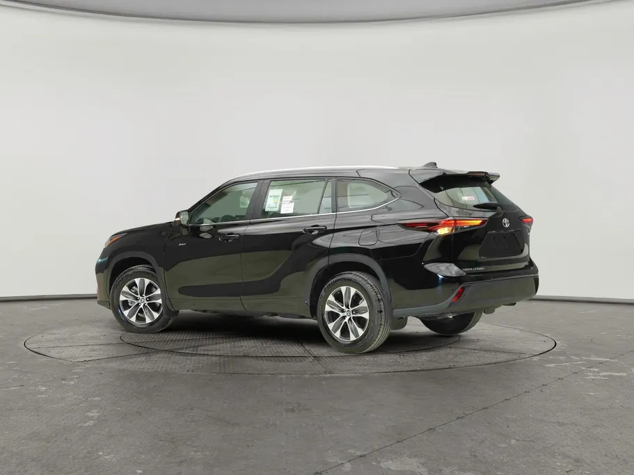 2026 Toyota Highlander GLE 