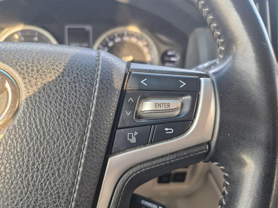 تويوتا لاندكروزر GXR Grand Touring 2020 