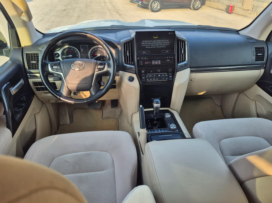 تويوتا لاندكروزر GXR Grand Touring 2020 
