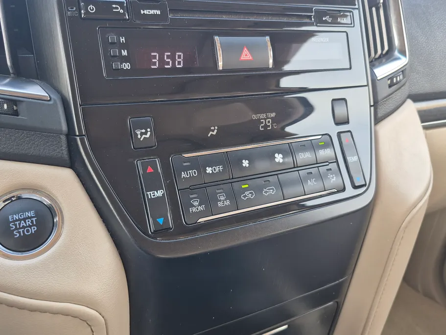 تويوتا لاندكروزر GXR Grand Touring 2020 