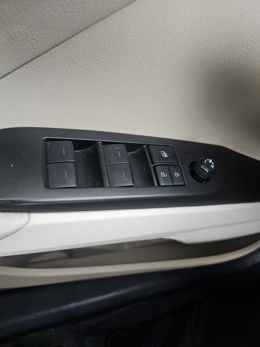 2022 Toyota Camry  LE 