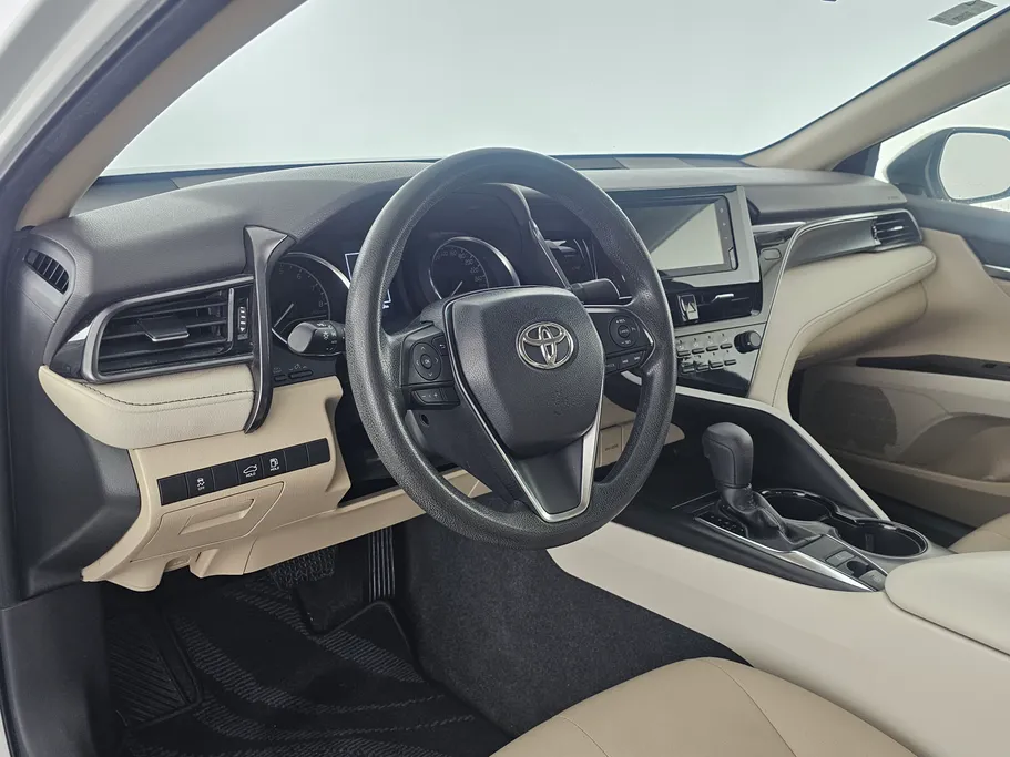 2022 Toyota Camry  LE 