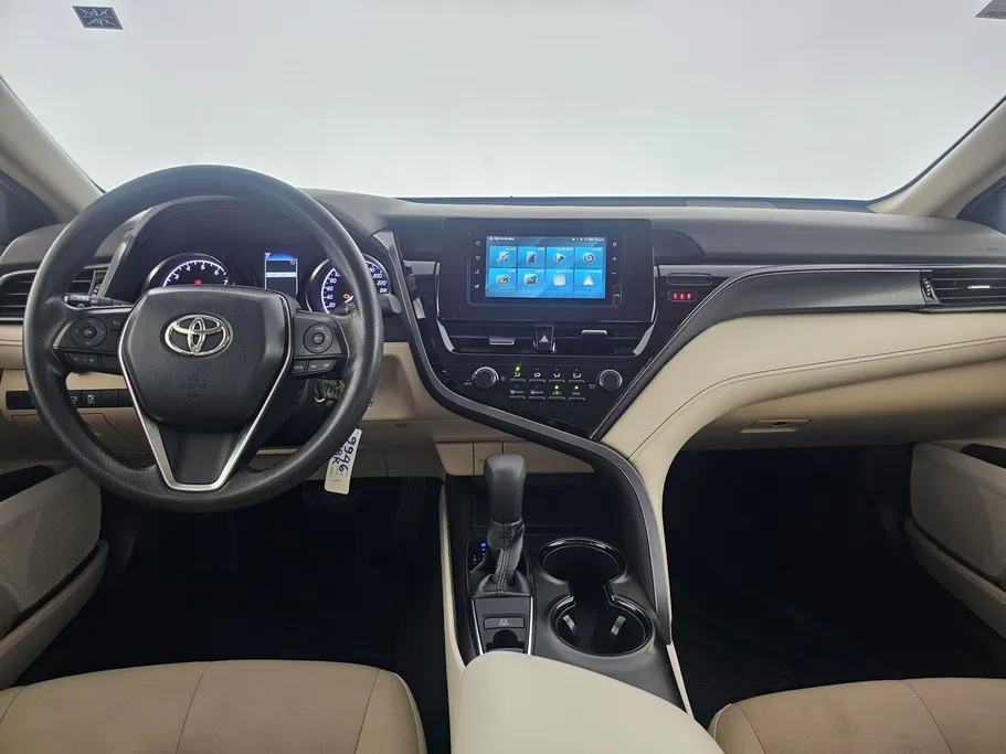2022 Toyota Camry  LE 