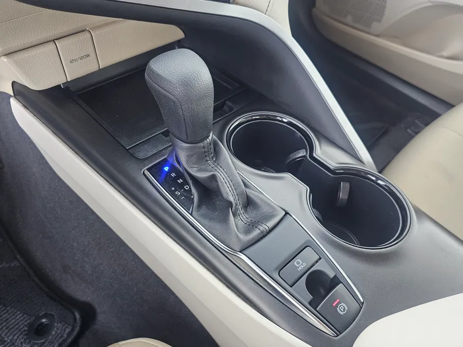 2022 Toyota Camry  LE 