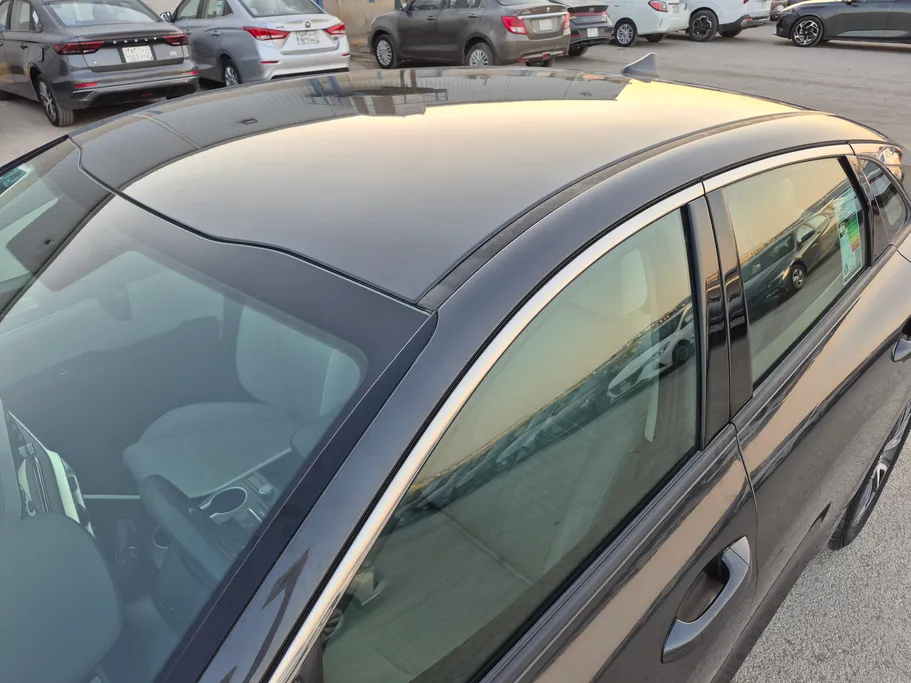 2023 Kia K5 LX 