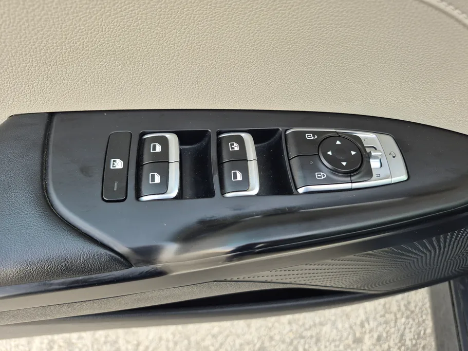 2023 Kia K5 LX 