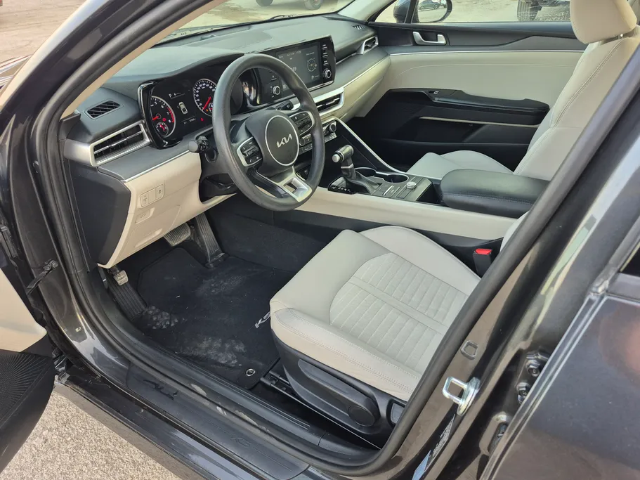 2023 Kia K5 LX 