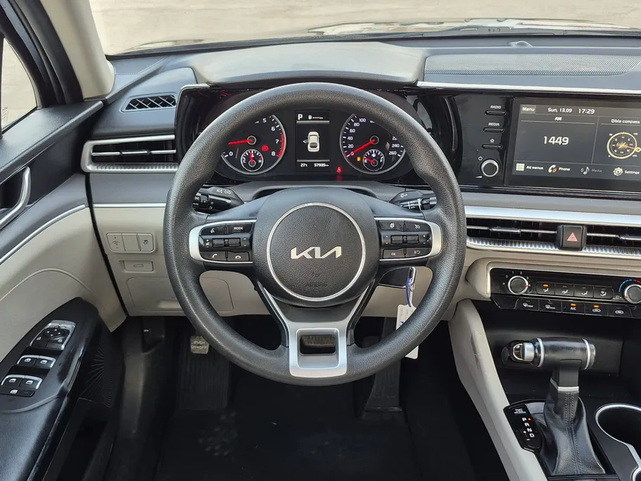 2023 Kia K5 LX 