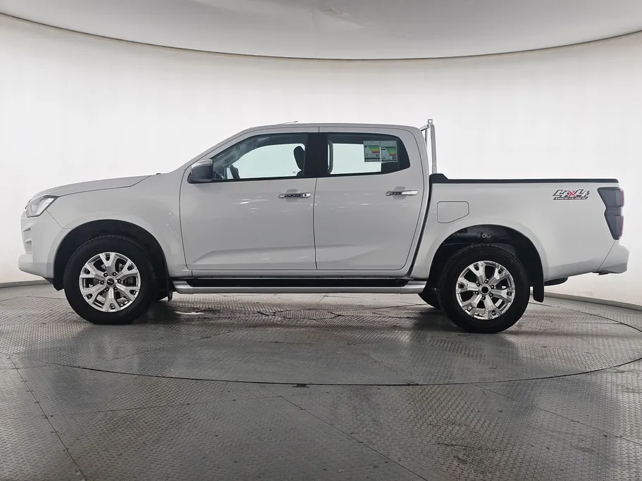 ايسوزو دي ماكس LS 2024 