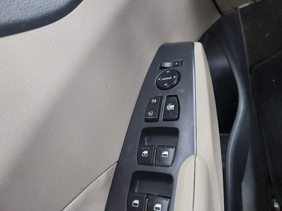 2023 Hyundai Accent Smart 