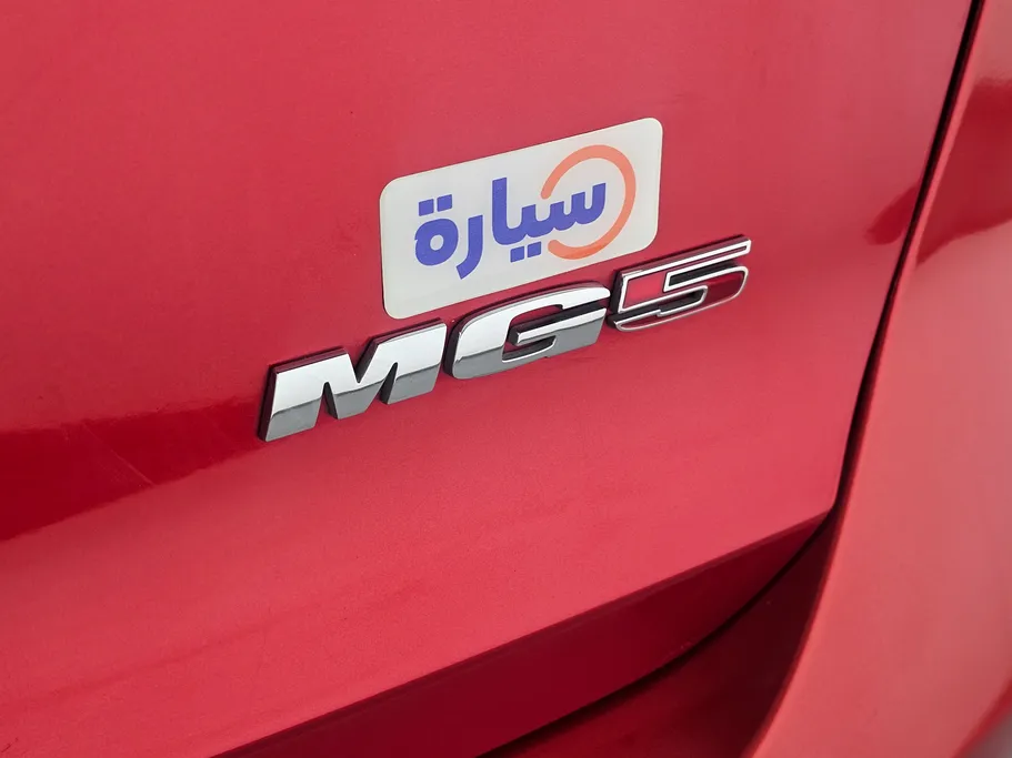 ام جي 5 COM 2022 