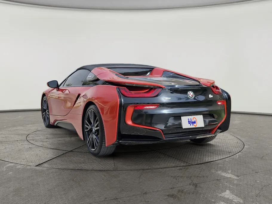 بي ام دبليو i8  2019 